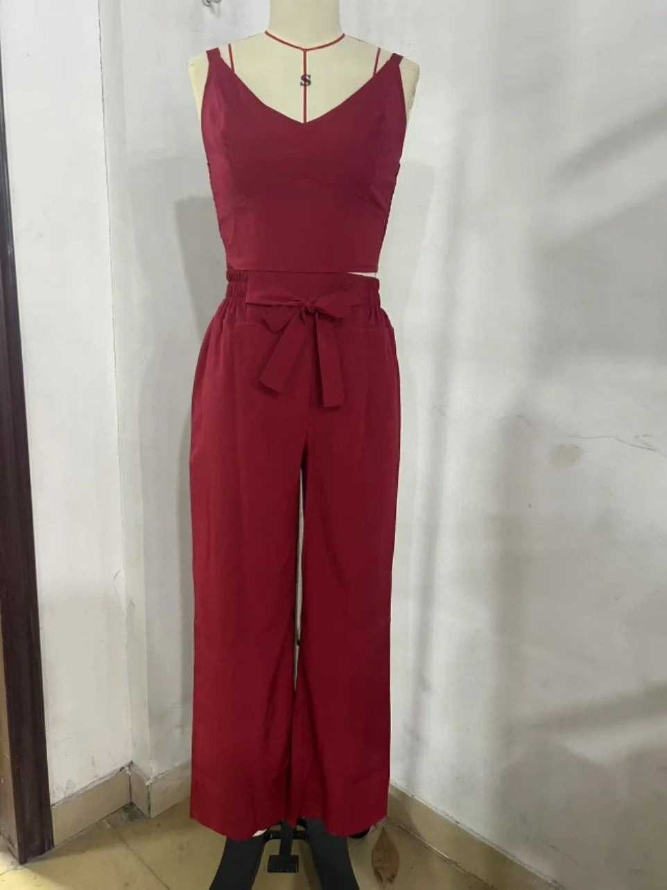 Women's elastic pleated two-piece suit with spaghetti straps and wide-leg pants in various colours