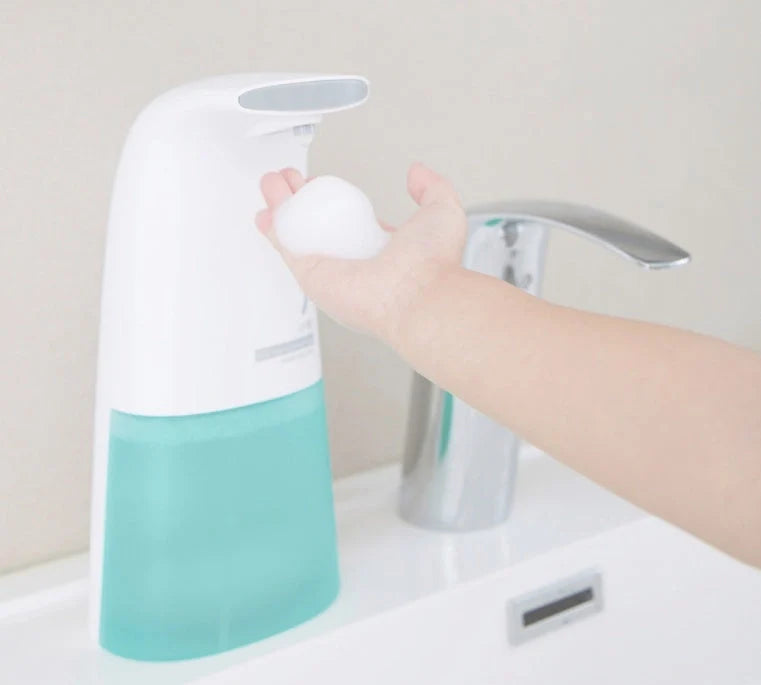 Auto Foaming Hand Washer with smart induction technology for touch-free hand washing