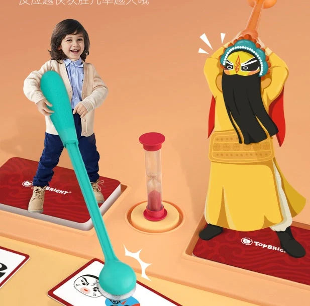 Kids playing Face-changing Find Picture Game, enhancing concentration and logical thinking