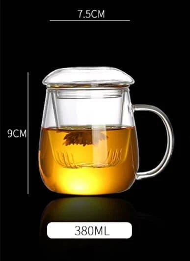 A sleek, minimalist glass tea mug with a touch of Chinese-inspired elegance, perfect for enjoying hot or cold beverages.