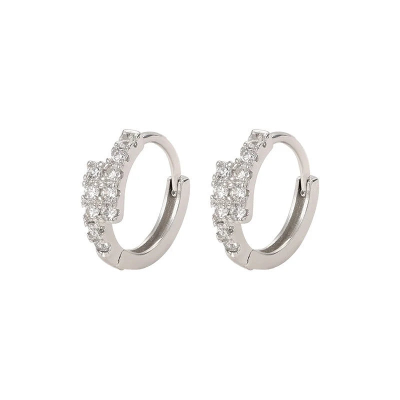 Small diamond ear clip in white gold colour for women, geometric design with Korean style influence