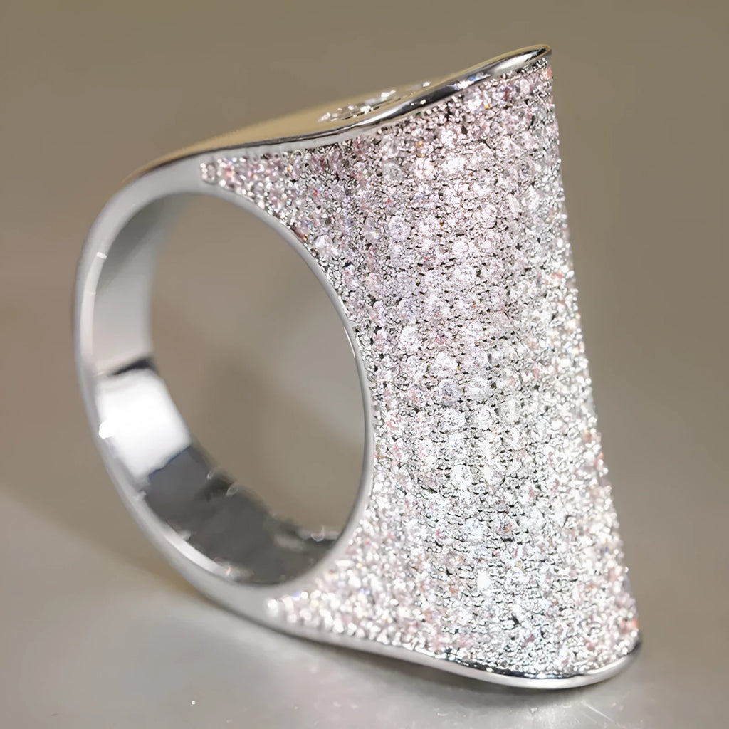 Cao Shi special-shaped full diamond ring for women, copper with white gold finish, inlaid zircon stones, available in sizes 6-10