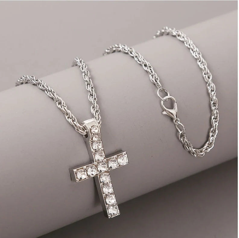 Silver alloy cross pendant necklace with 60 cm rope chain for women and men