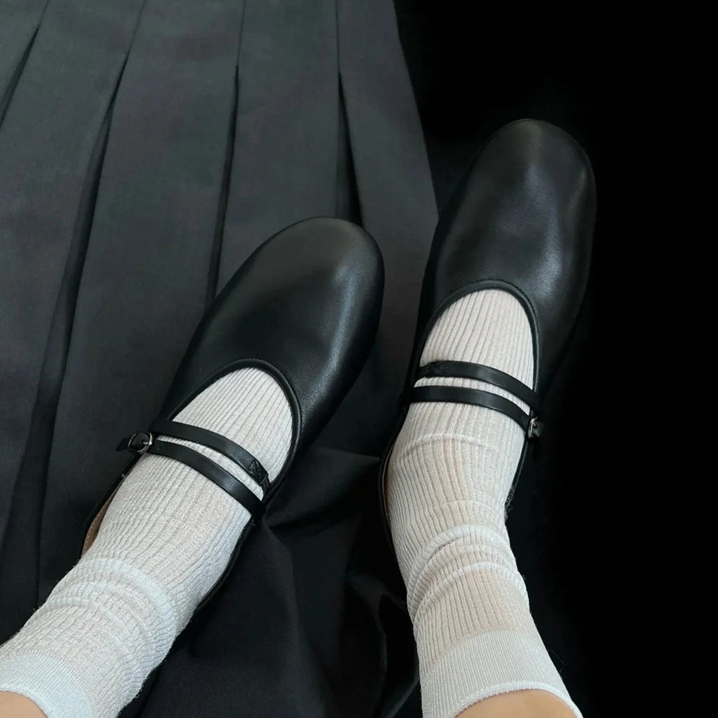 Soft retro Mary Jane shoes round toe shallow mouth black sheepskin low heel buckle fastening