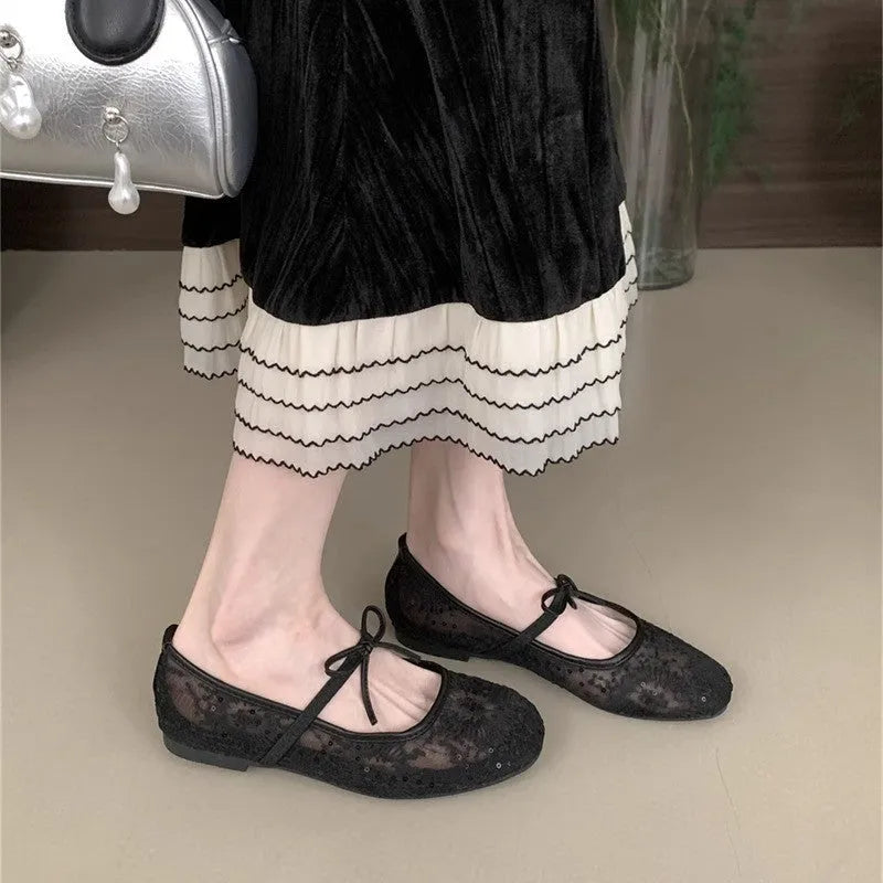 Flat lace mesh Mary Jane evening shoes in pink with breathable upper and 3-5 cm heel