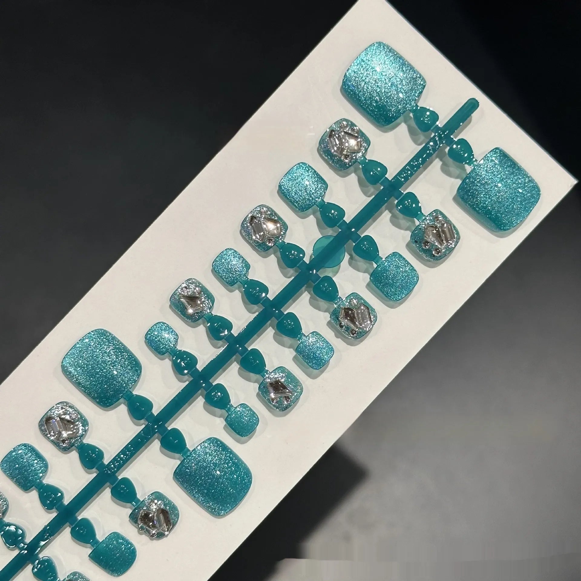 Blue diamond finish press-on toenail wear armour set 42 pieces cat eye style S M L sizes