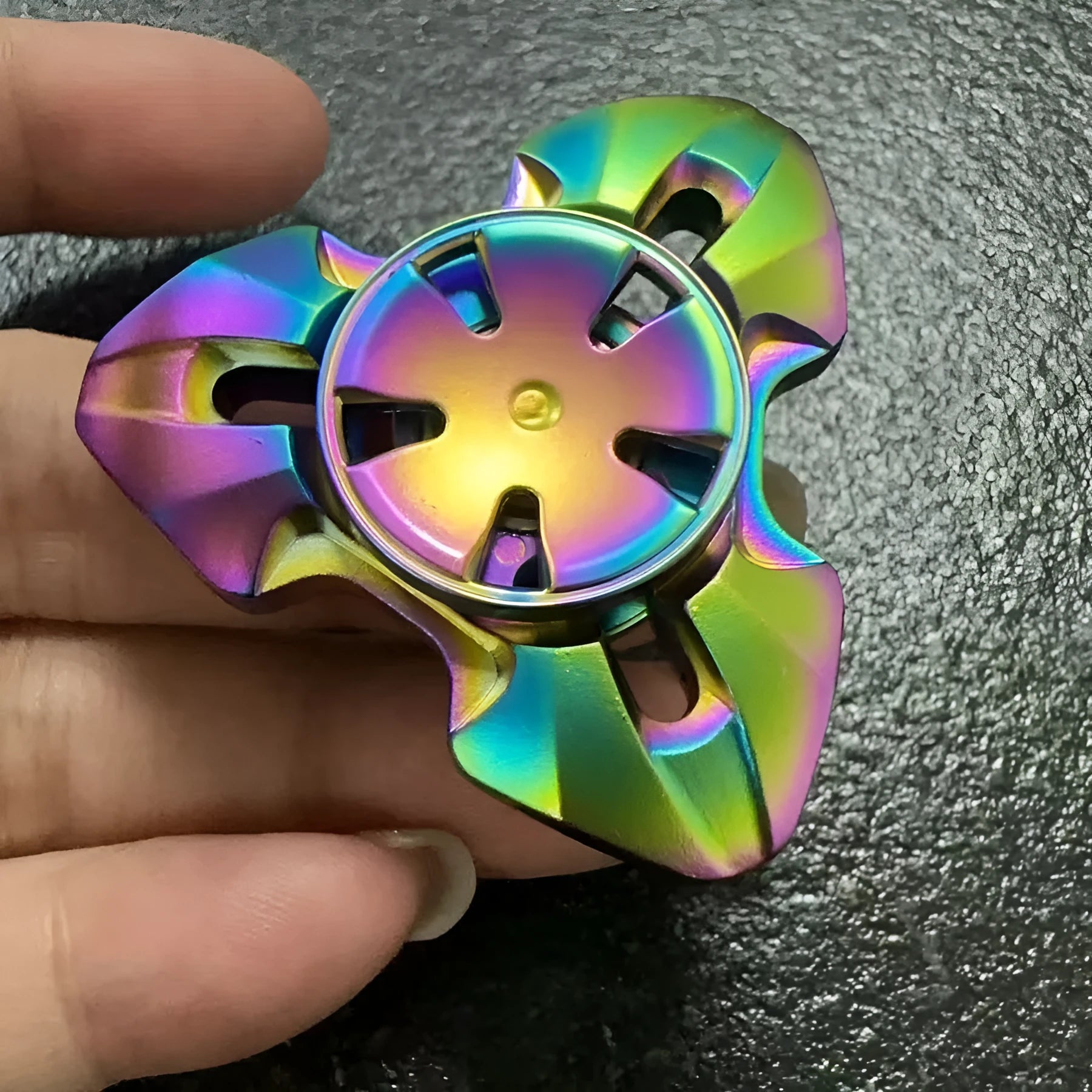 Alloy metal decompression gyro toy spinning on fingertips in gun colour finish