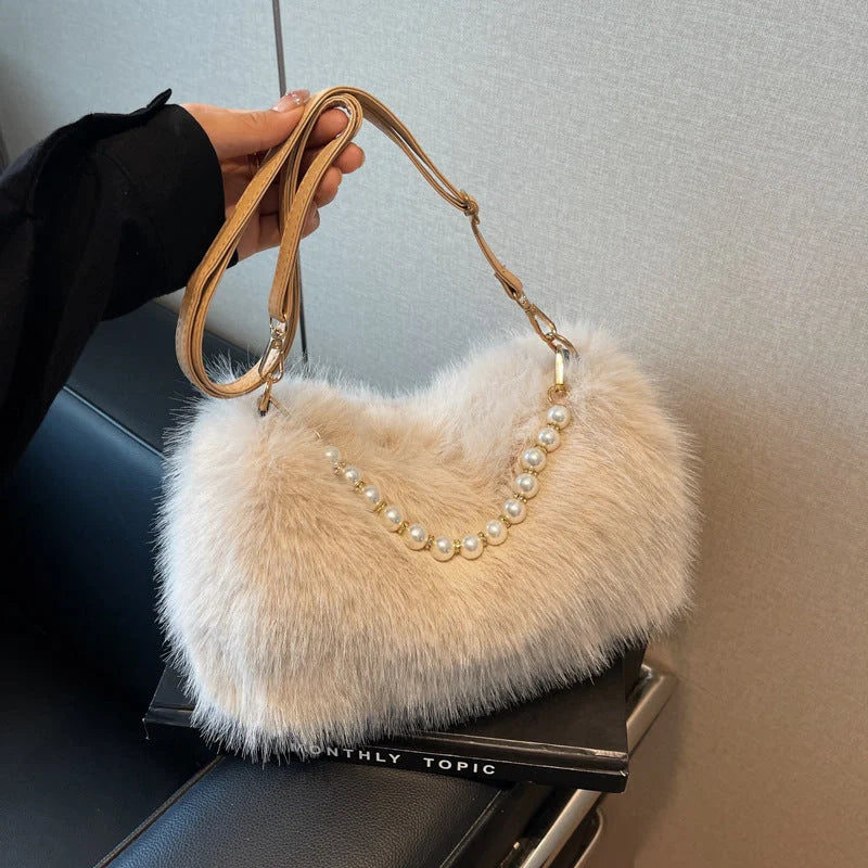 Autumn and winter pearl chain crossbody bag in plush material, available in multiple colours