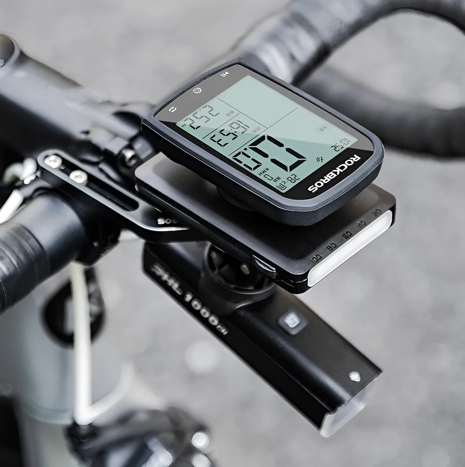 Bicycle light power bank 5000mAh with built-in cable for charging and illumination