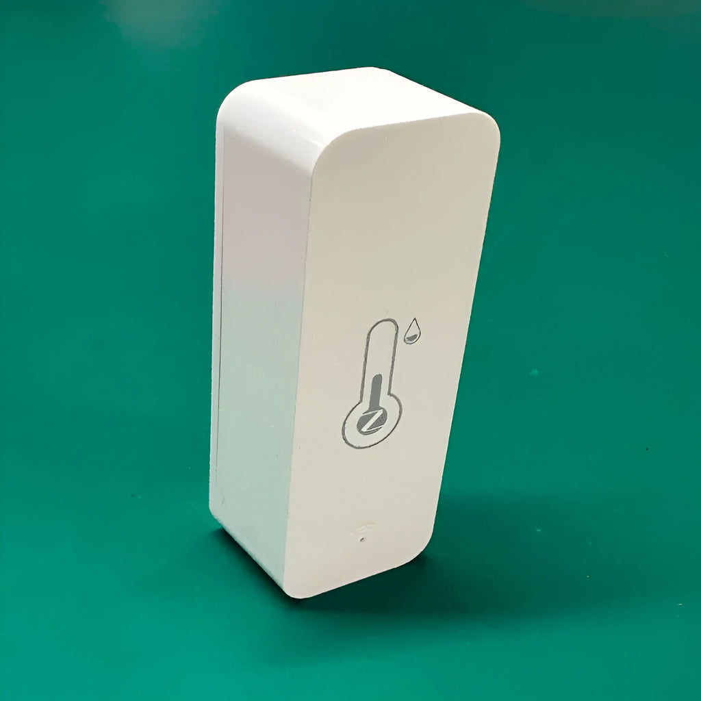 WiFi temperature and humidity sensor with ABS plastic housing measuring 72x25x20mm for smart home monitoring