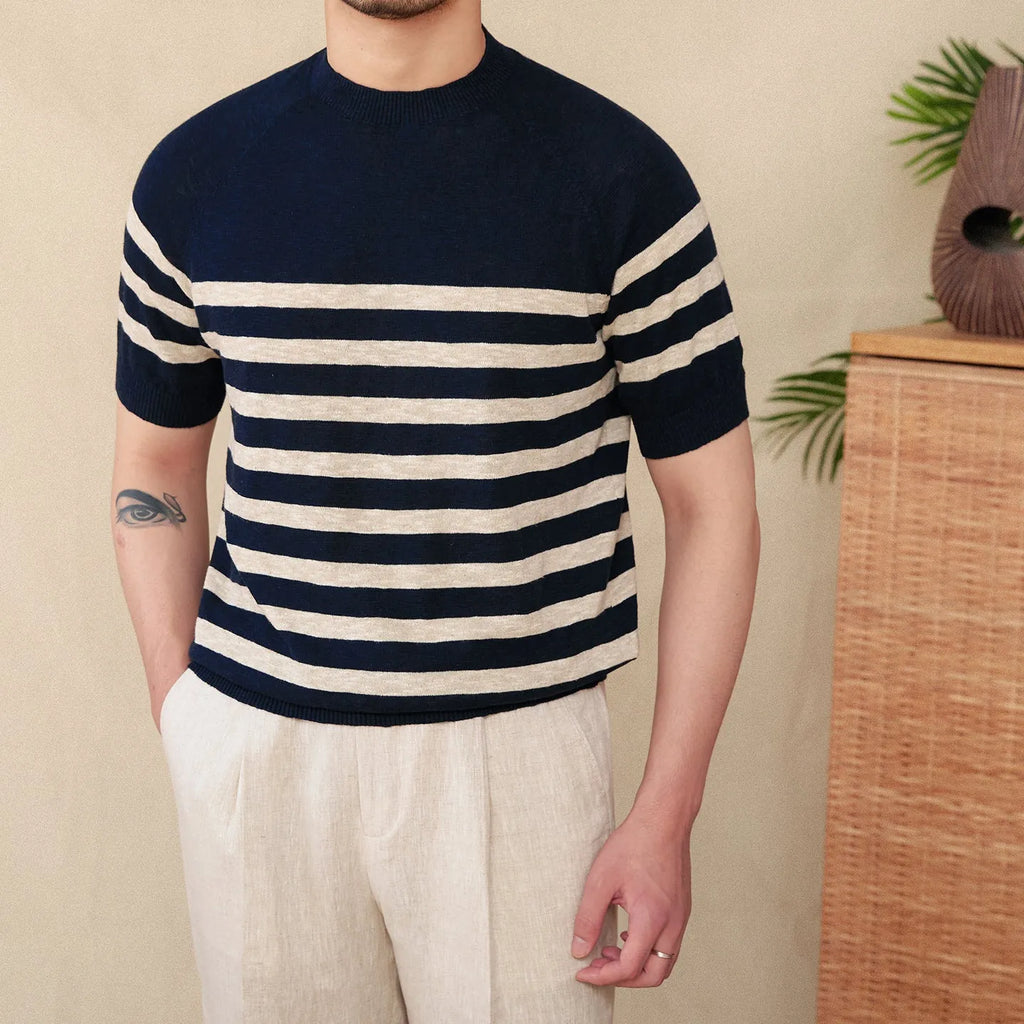 Linen and cotton blend striped t-shirt in navy blue colour with short sleeves and round neck