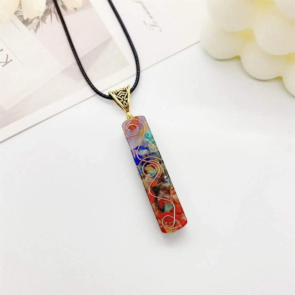 Retro Reiki Healing Energy Crystal Pendant for yoga and meditation, natural stone, 7 chakra alignment