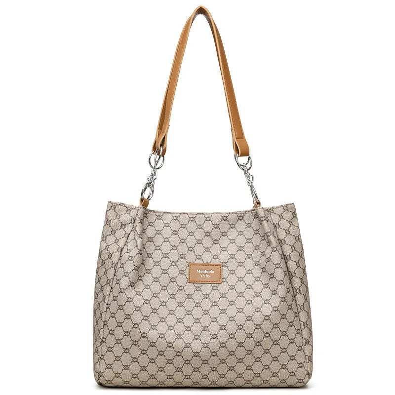Brown retro fashion women's handbag made from soft PU leather with polyester lining