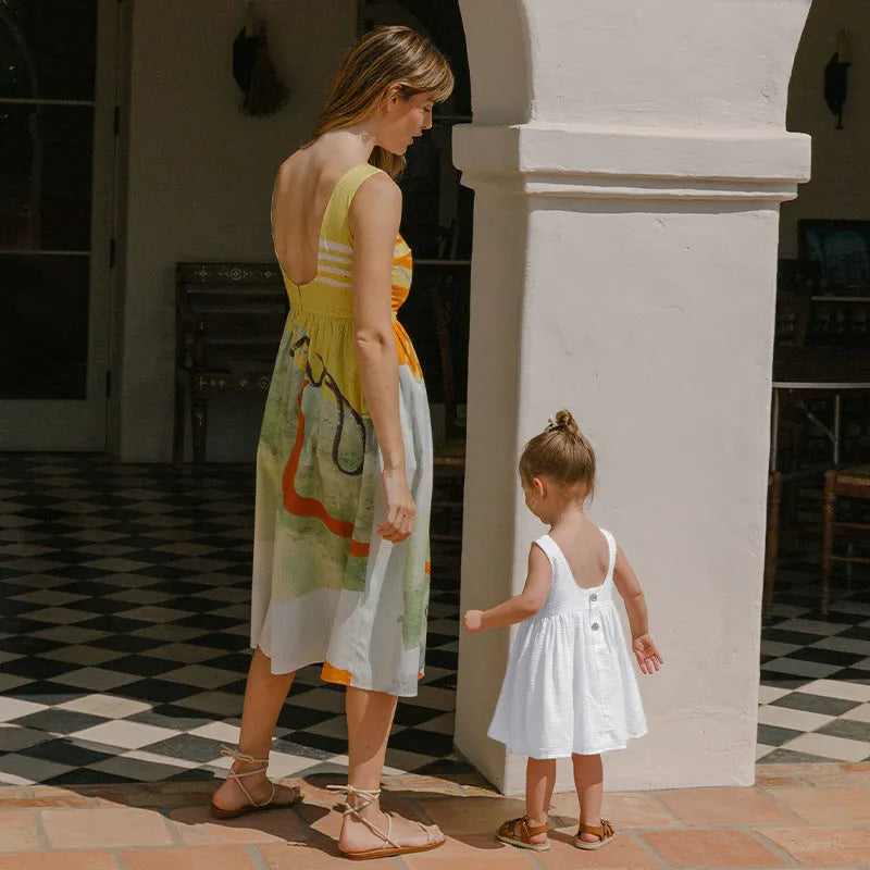 Girls cotton sleeveless dress in white, princess style, suitable for 90-130cm height