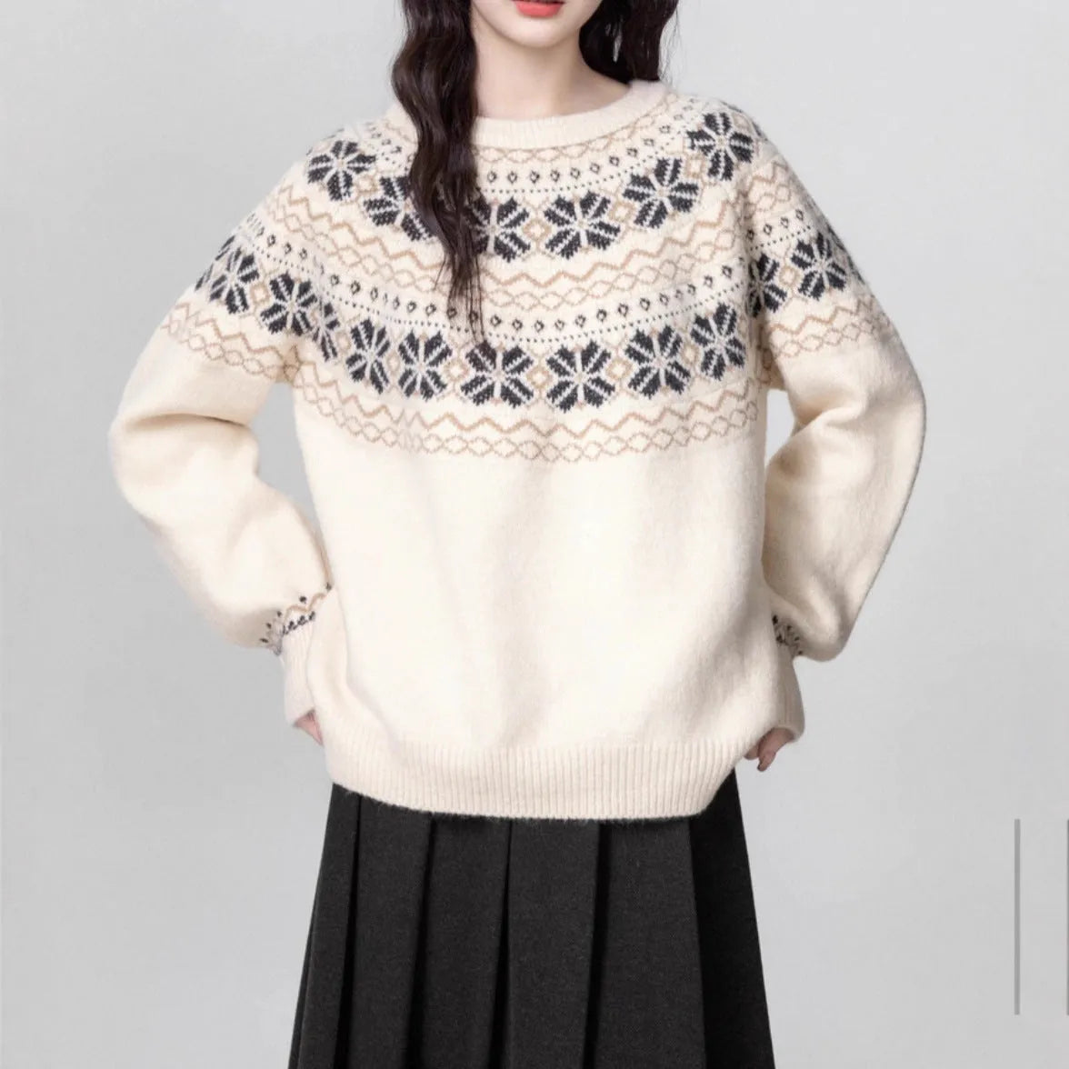 Women's Milky White vintage fair isle pullover sweater with geometric pattern, loose fit, and long sleeves.