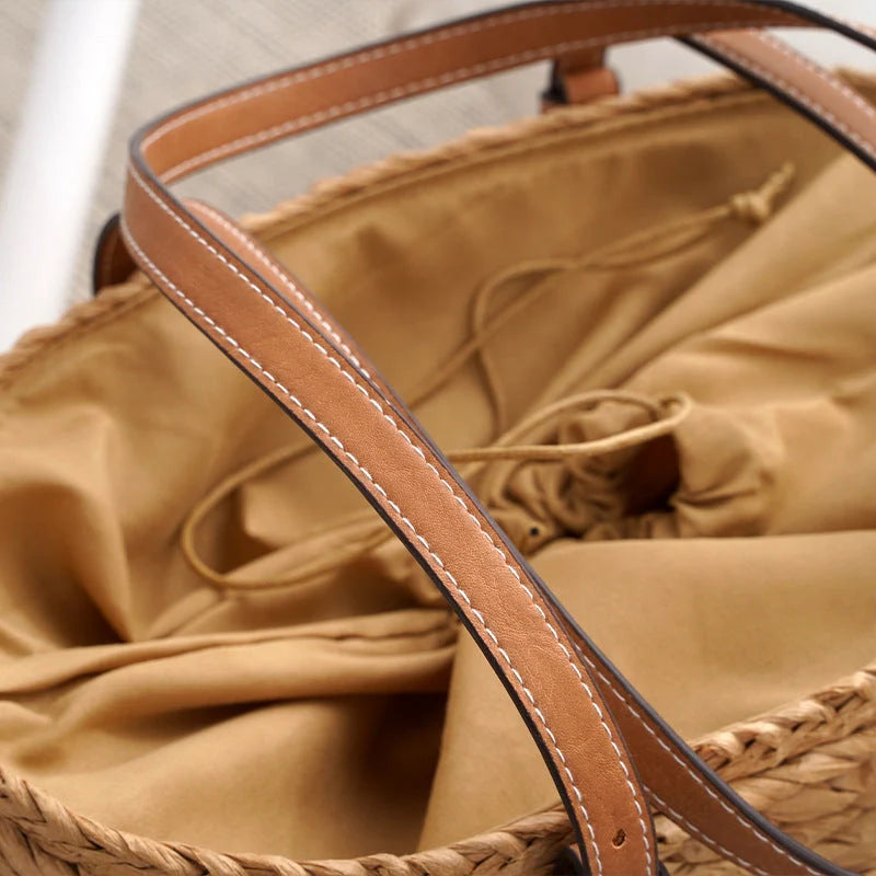 Urban straw braided crossbody bag in white or khaki with large capacity