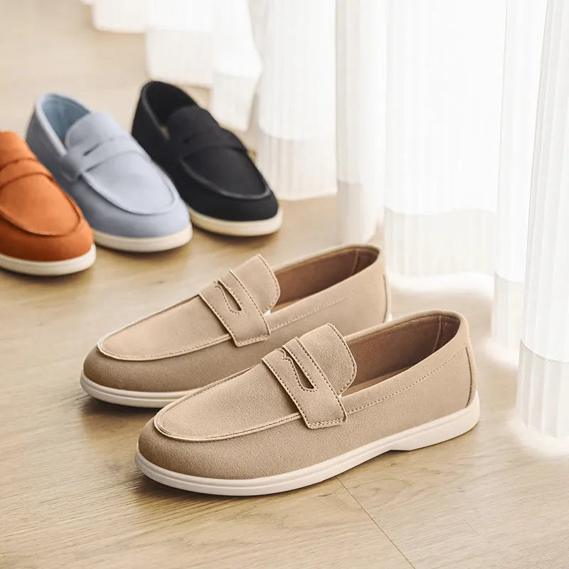Men's suede casual shoes in beige with round toe, low flat heel, and vulcanised rubber sole.