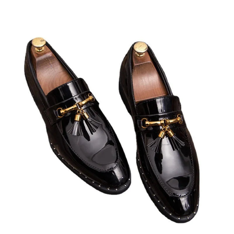 Men's British pointed leather shoes Korean style low top black PU with tassel and stitching details