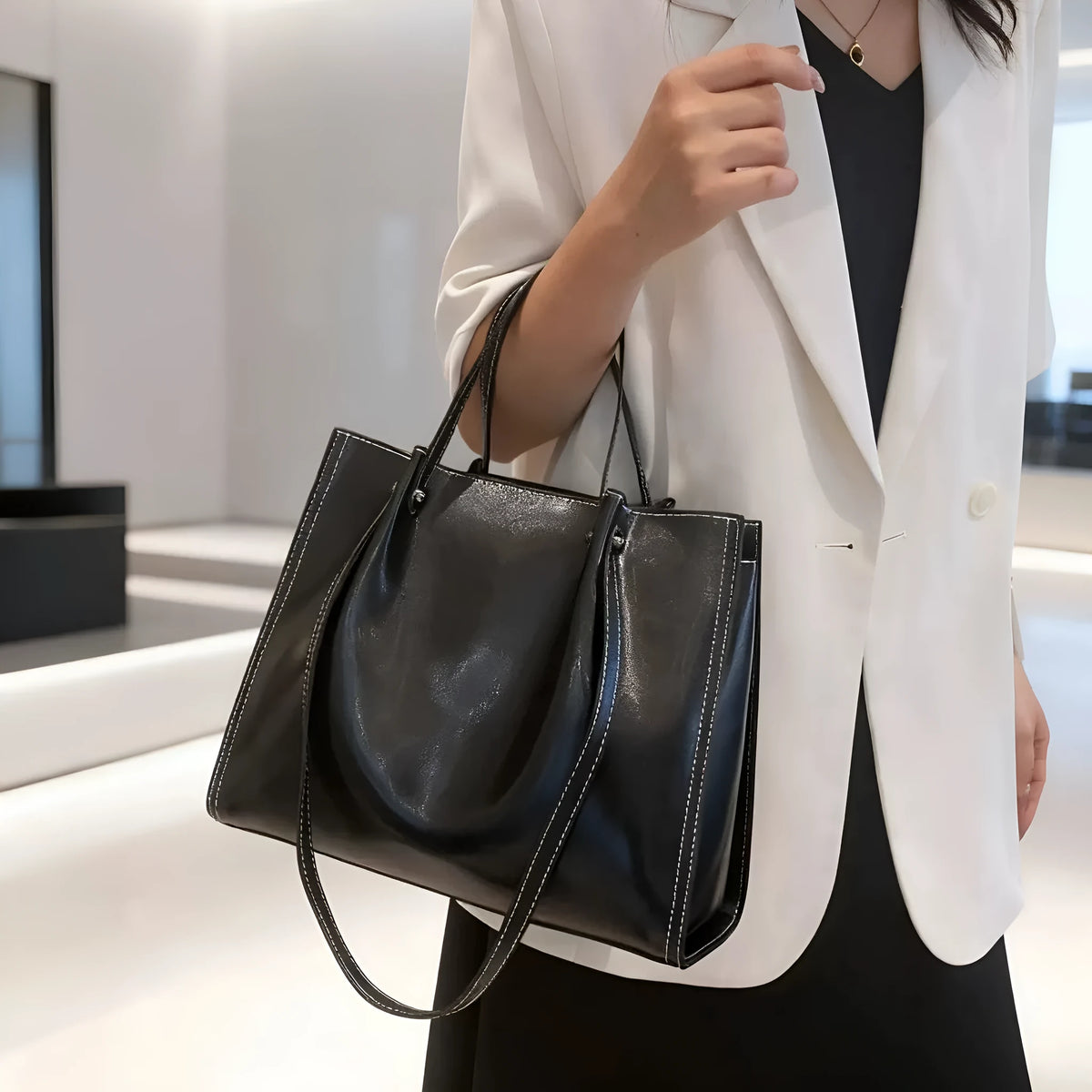 Genuine leather messenger bag for women cowhide soft shoulder commuter bag horizontal square shape with zip closure internal patch pocket black