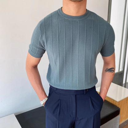 Men's lightweight knitted t-shirt in various colours for summer wear