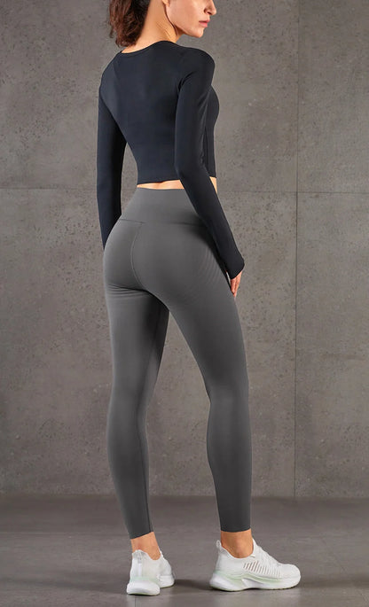 High-elastic fitness long sleeves in various colours for workout enthusiasts