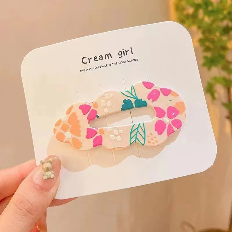 Plastic resin cartoon fruit hair clip with strawberry design for girls - 4.5cm length barrette