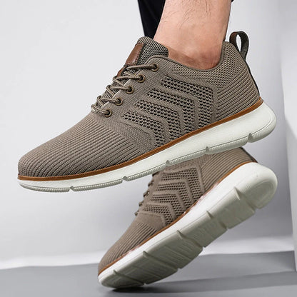Men's lace-up mesh sneakers in various colours for casual and sports wear