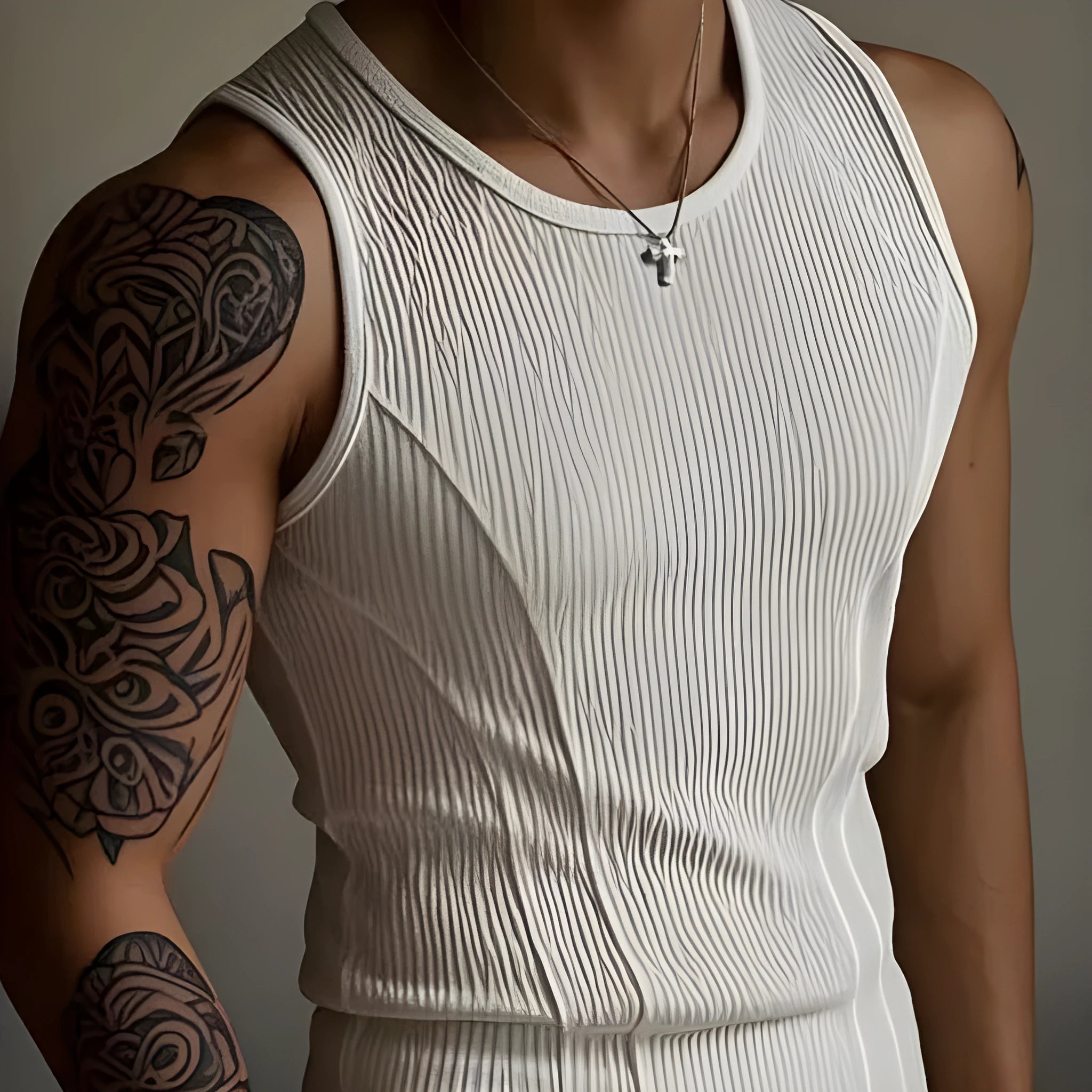Men's black fitted polyester tank top vest with I-shaped design for summer sports