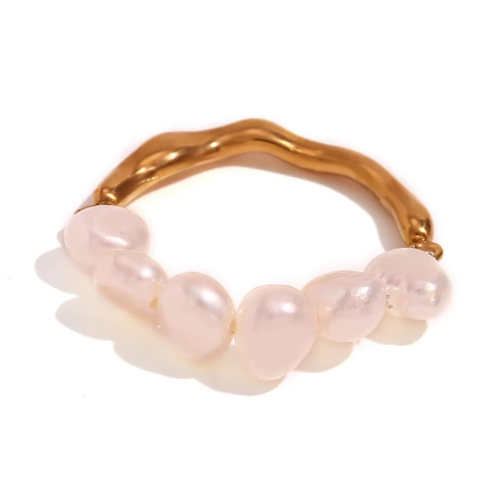 Women's stitching metal ring with freshwater pearl in gold, sizes no.6, no.7, no.8