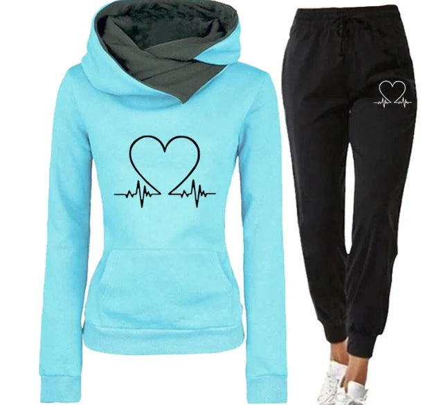 Women's love heart printed sports suit with hooded sweatshirt and drawstring pants