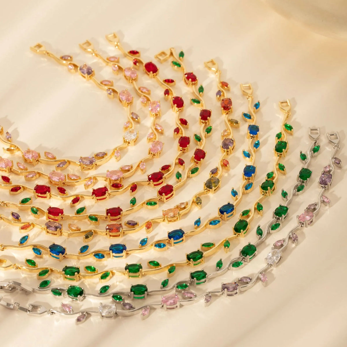 European American light luxury high-end brass bracelet with leaf-shaped design in colour style DQ-W-203