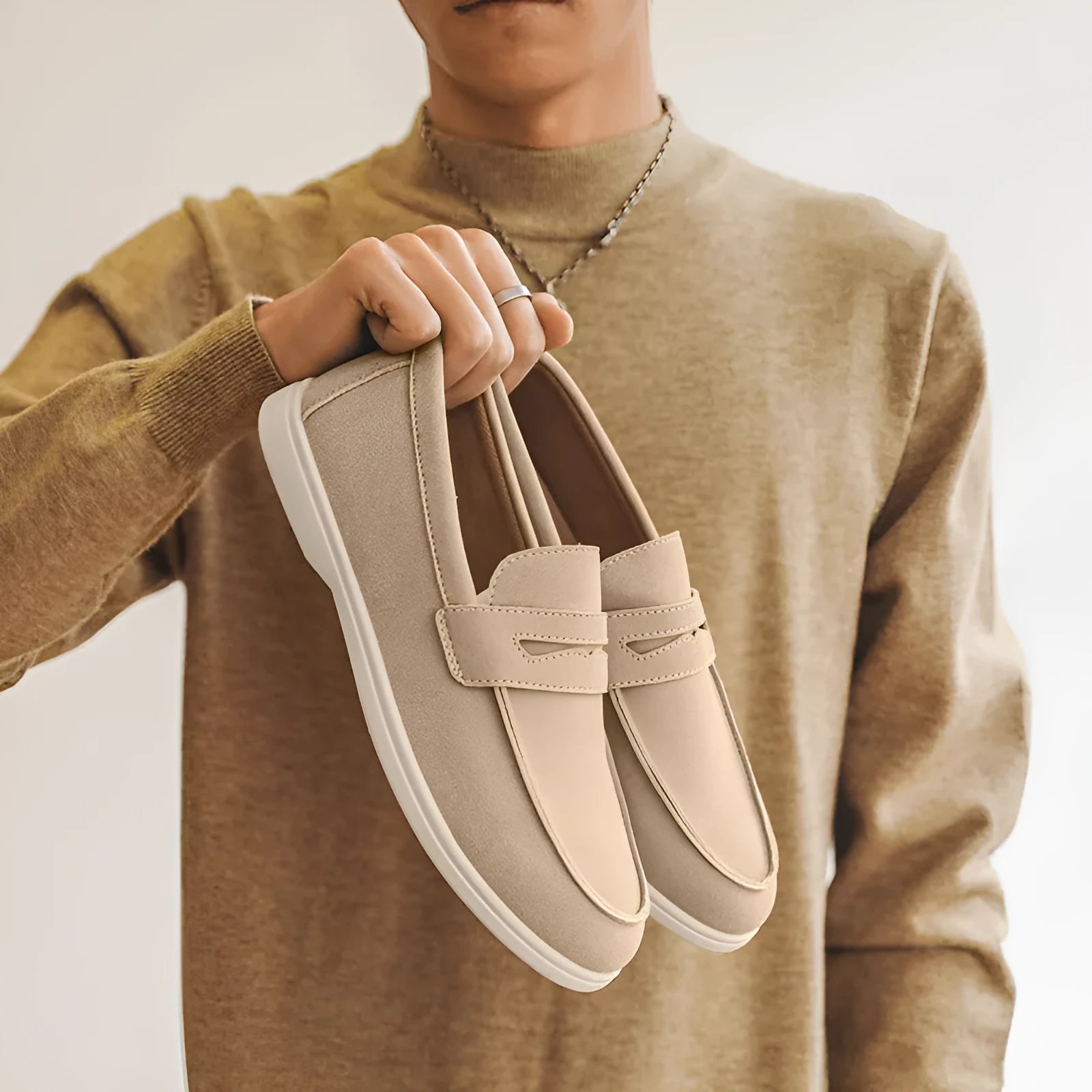 Men's suede casual shoes in beige with round toe, low flat heel, and vulcanised rubber sole.