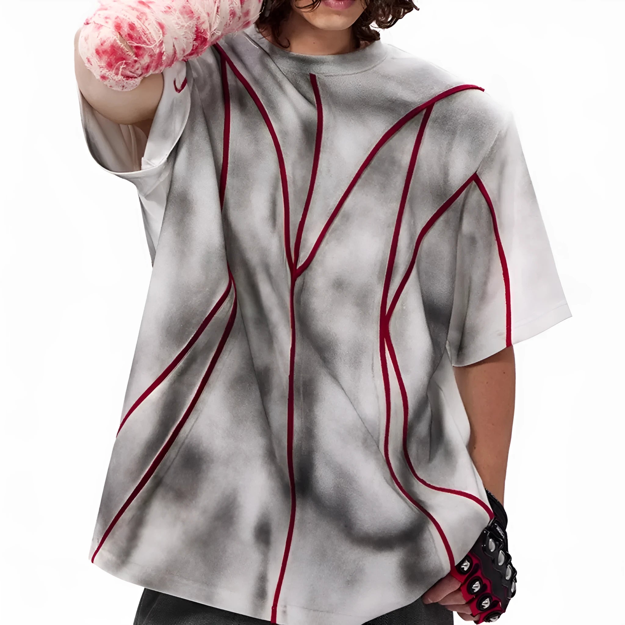 Padded shoulder short sleeve T-shirt with textured three-dimensional line patchwork design