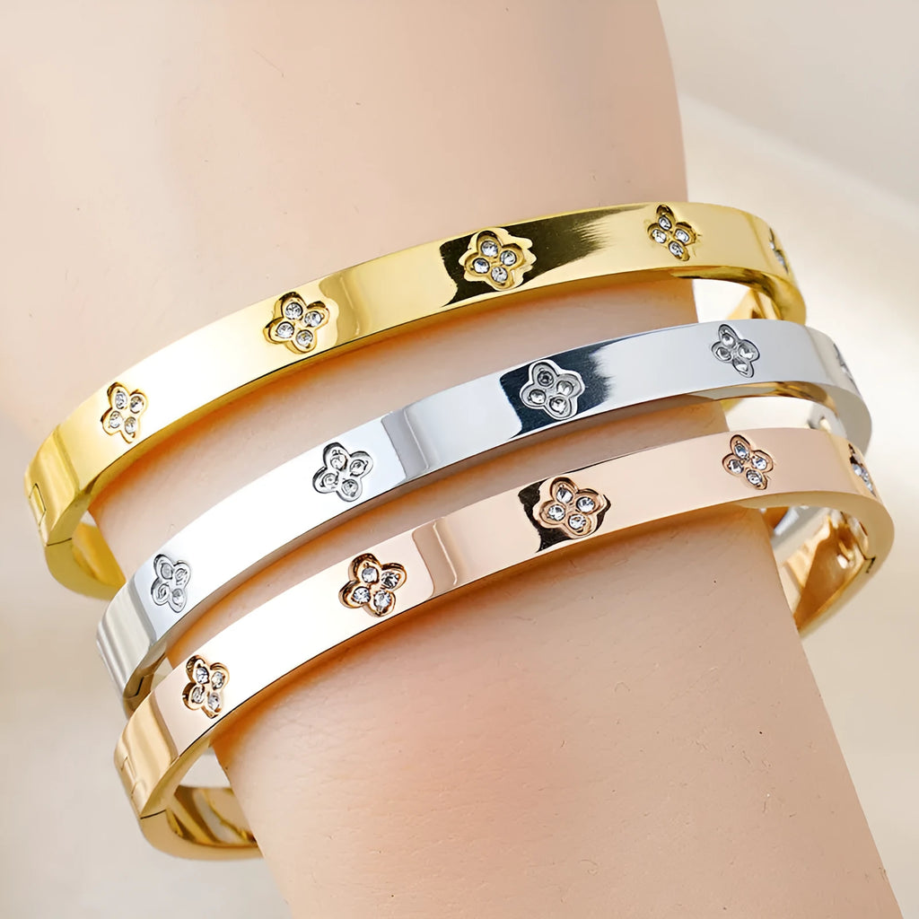 Stainless steel four-leaf clover diamond bracelet in gold rose gold steel colour options electroplated finish