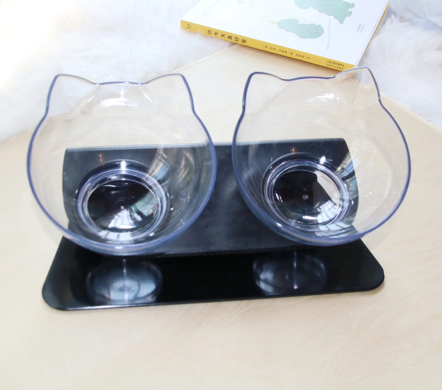 Cat Double Bowl with 15° tilt design for cervical support, transparent cat head and ears, food-grade plastic