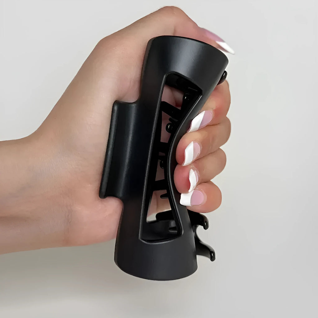 Soft silicone shark clip in 13cm size available in four colours with drop-resistant design