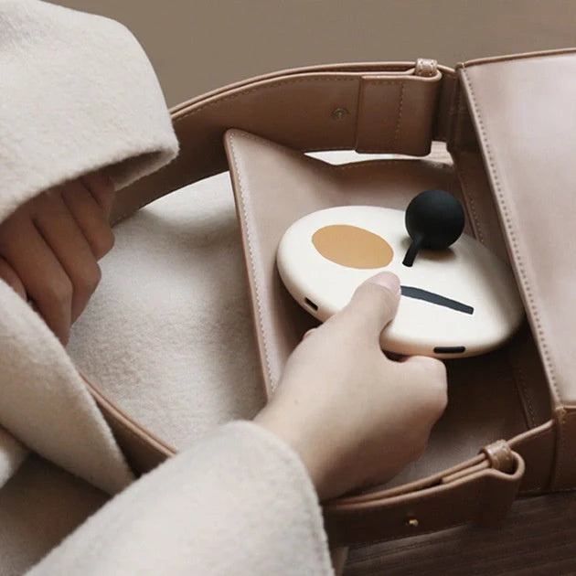 Pink and white LED makeup mirror with overlay closure and 800mAh battery