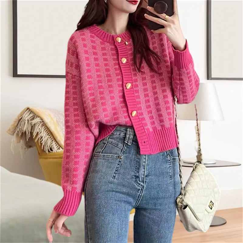 Women's plaid loose knitwear sweater coat cardigan in pink with button front and long sleeves