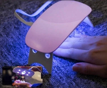 USB Nail Light LED Portable 6W in pink and white with adjustable angle for quick drying
