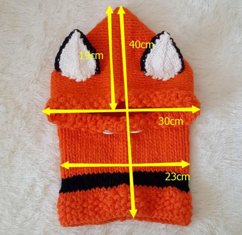 Hand-knitted acrylic children's hat with earmuff cape in gray and orange, 45-55cm size