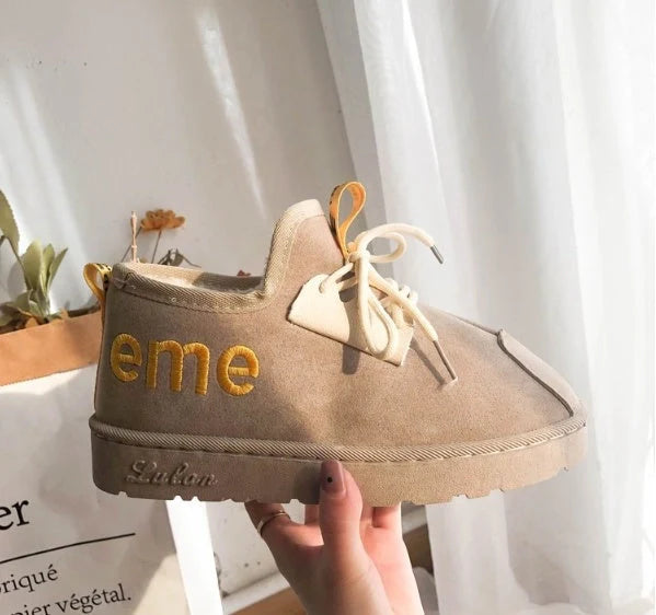 Women's winter cotton boots with velvet lining and non-slip rubber soles in black and beige