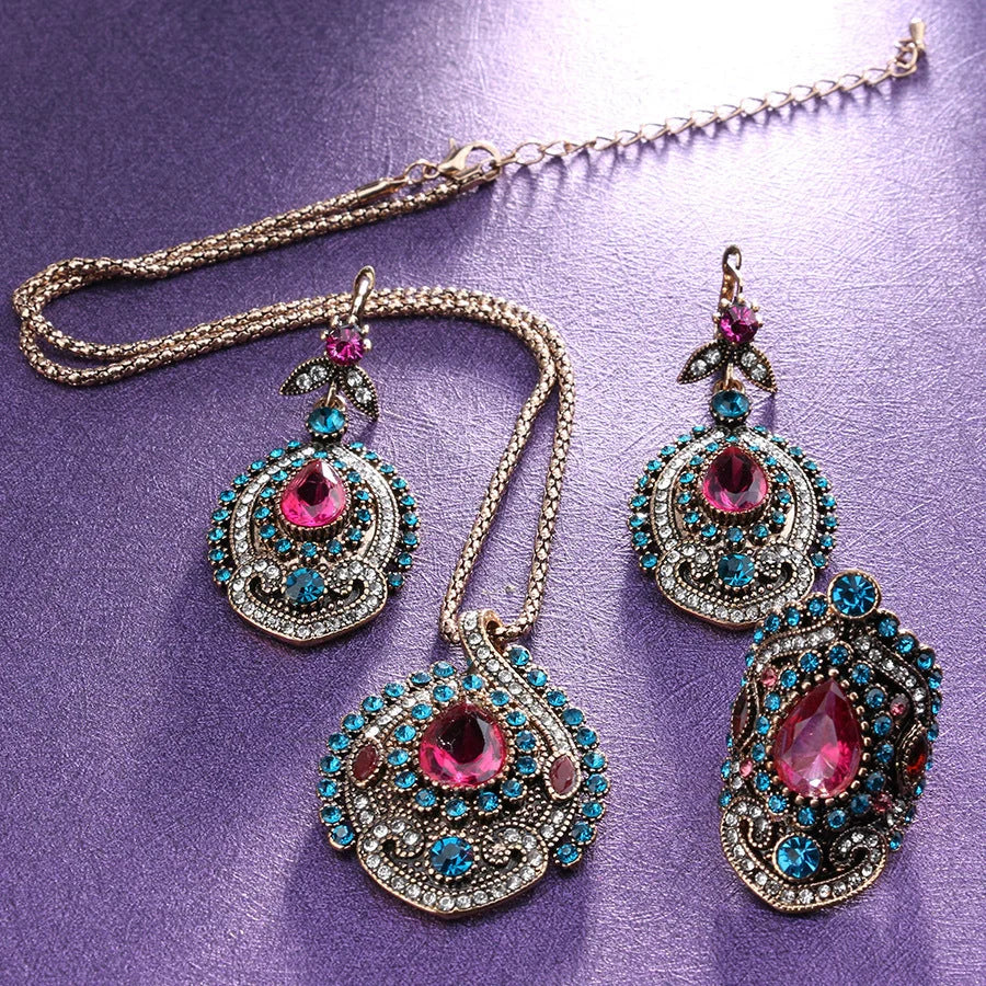 Bohemian style electroplated alloy jewelry set including earrings and necklaces