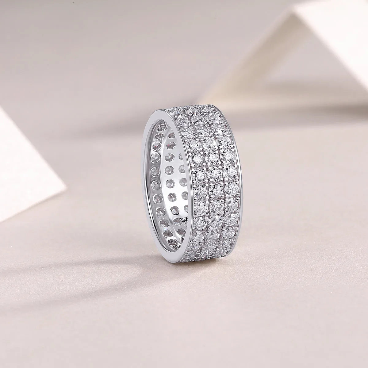 Star Dream moissanite wedding ring set with platinum-plated S925 silver band and gift box packaging