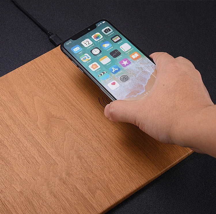 Wooden wireless charger with QI 1.1 standard and 5W output