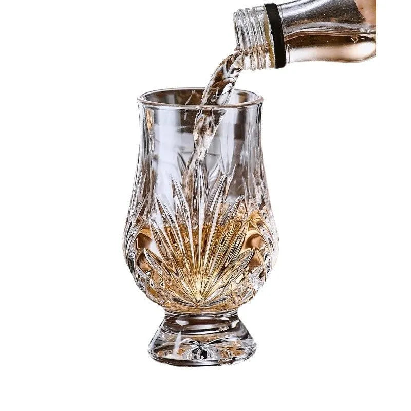 Clear glass fragrance-smelling cup with zodiac pattern and cup holder for wine tasting