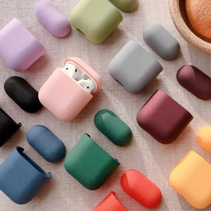 Black plastic wireless Bluetooth headset case for AirPods 1 and 2, 5.8 cm size with snap lid