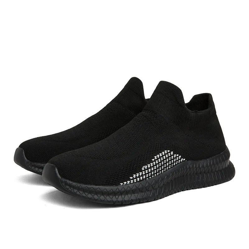 Men's white Popcorn Flyknit low-top fabric casual sneakers with a round toe on a plain background.