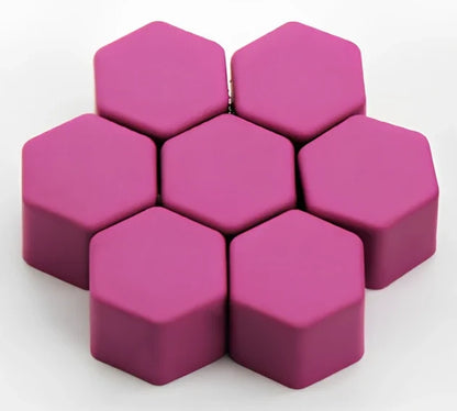 Green silica gel hub screw caps fitting 19mm car wheel bolts, 6.5 x 4 x 1.5 cm size, 20 sets for rust protection