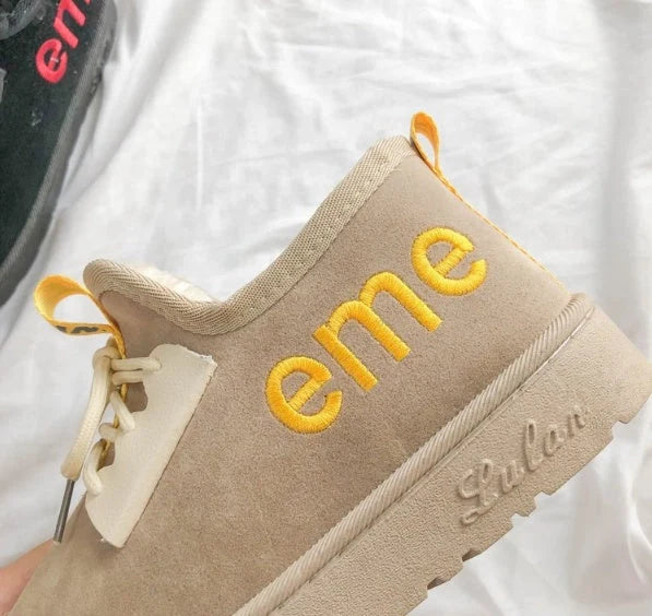 Women's winter cotton boots with velvet lining and non-slip rubber soles in black and beige