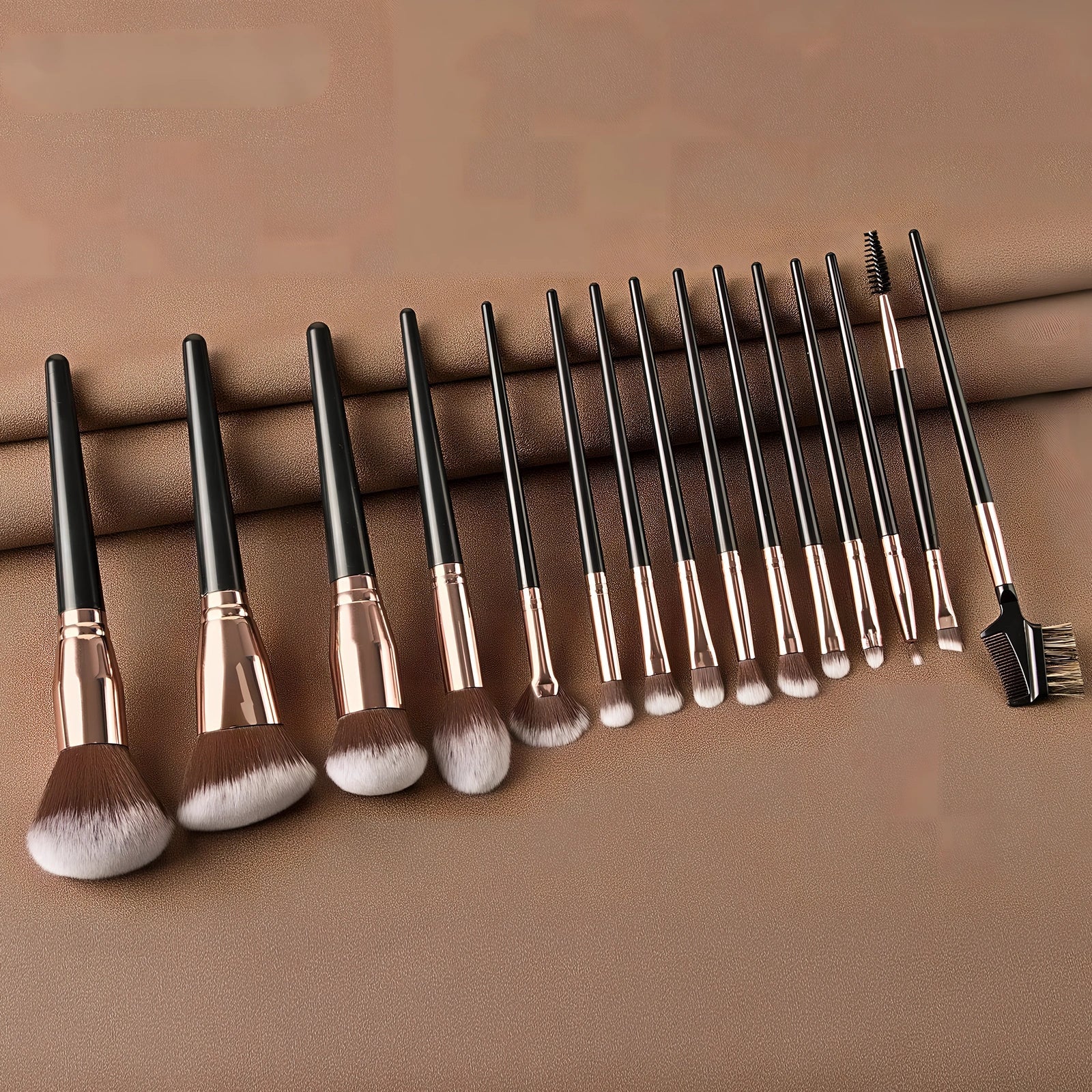 15-piece brown makeup brush set with 19cm lengths and 4cm man-made fibre eye shadow brush